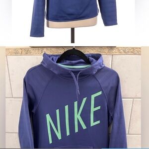 Women’s Nike hoodie jacket size small
